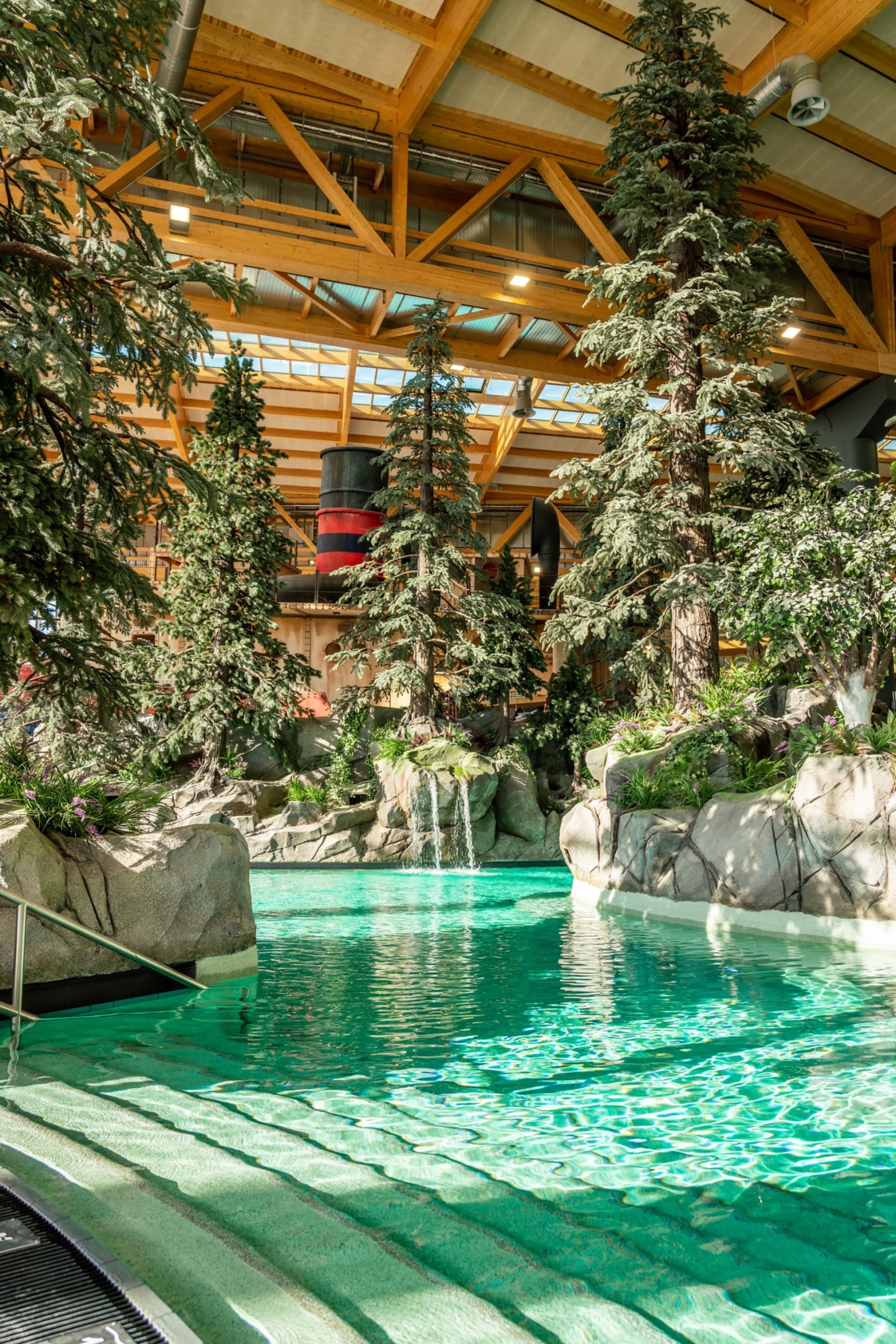 Pinos artificiales a medida instalados en Europa Park, Alemania